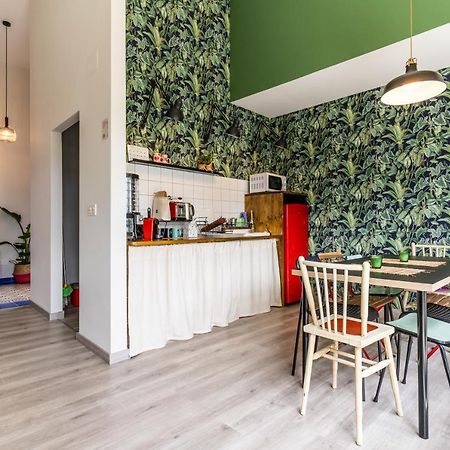 Four Rooms Hostel Lugo Esterno foto