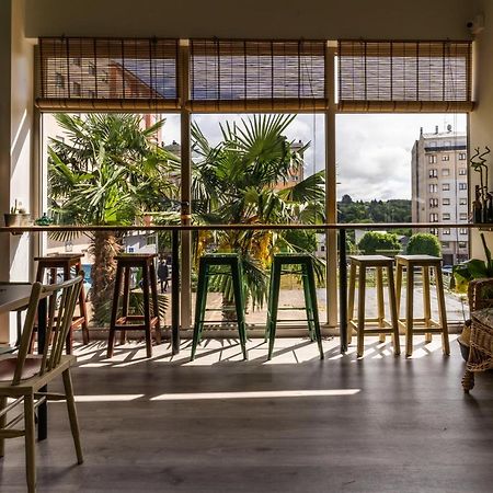 Four Rooms Hostel Lugo Esterno foto
