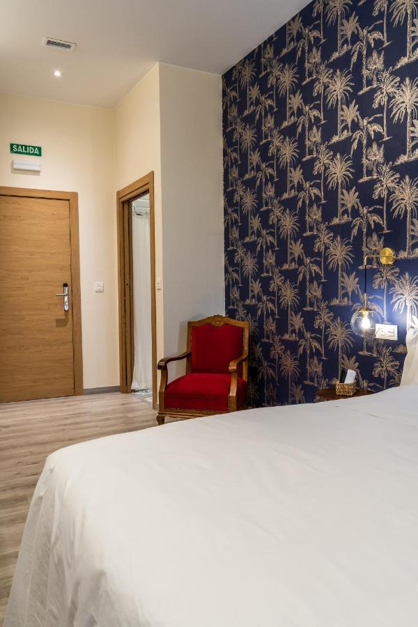 Four Rooms Hostel Lugo Esterno foto