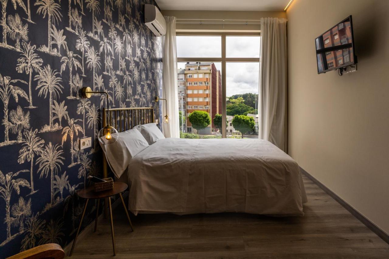Four Rooms Hostel Lugo Esterno foto